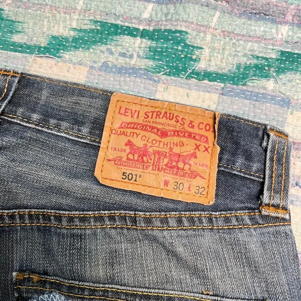 Custom upcycled levis 501 patchwork jeans Size 30x31